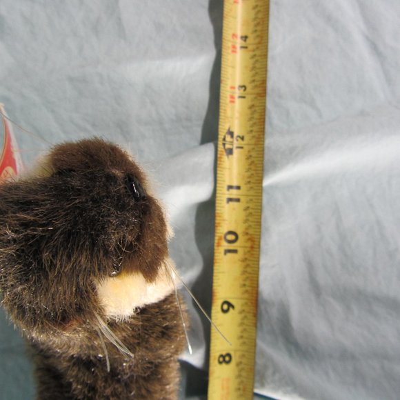 plush 2002 RIVER otter Smithsonian's Backyard NWT (w1747) - Picture 3 of 9